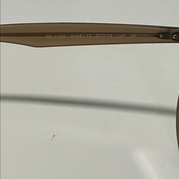 ❤️ Ray-Ban RB4305 Sunglasses with Case - Picture 5 of 5